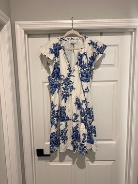 CeCe White Short Dress with Blue Floral Print
